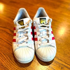 Addidas Superstar sneakers, Magenta Pink Stripe, Size 4